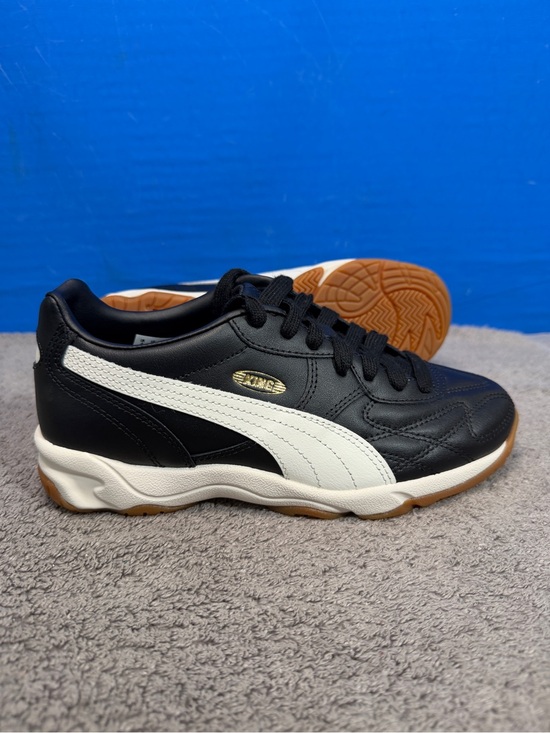 Puma Shoes - Puma king
Brand new